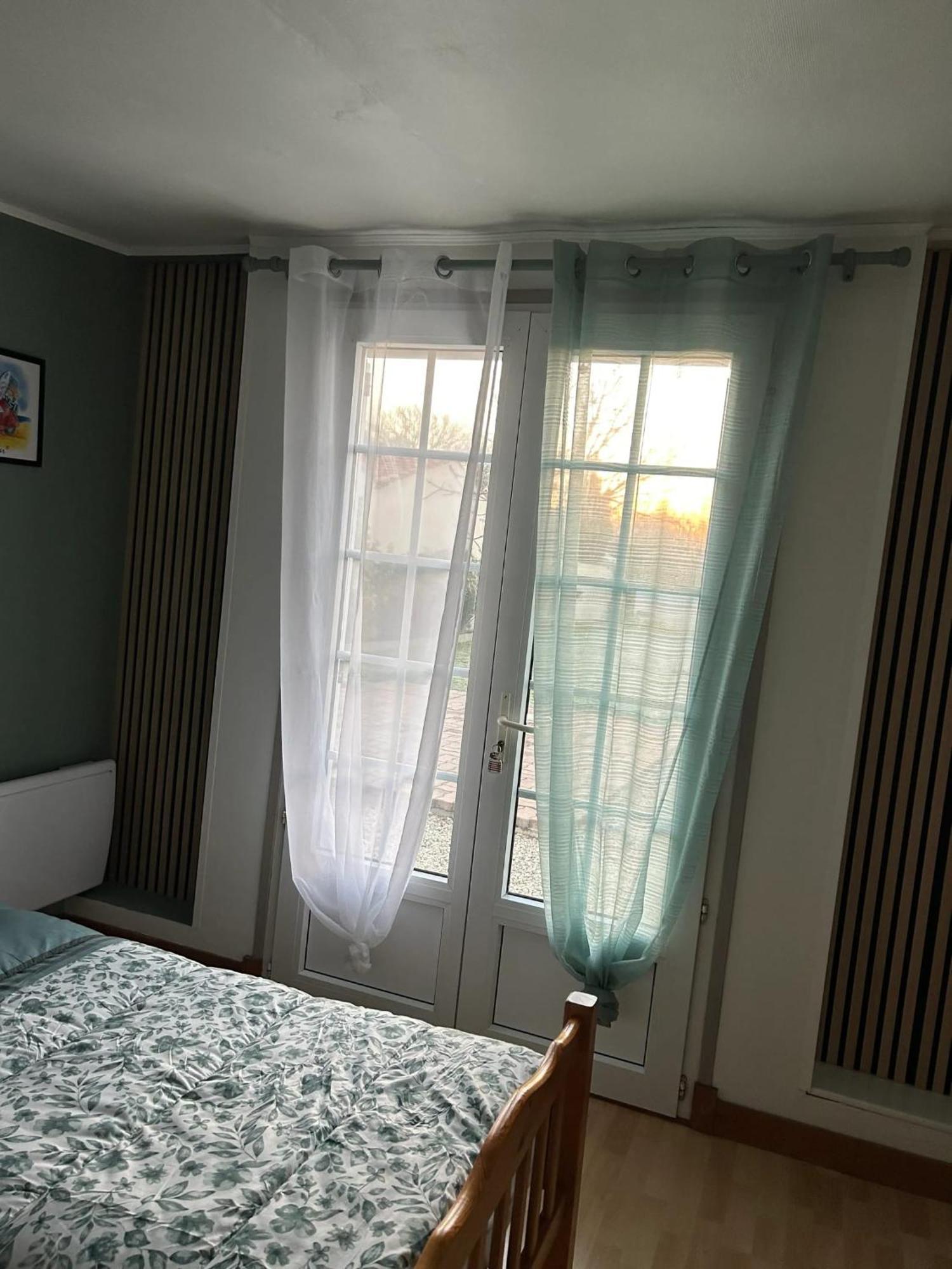 Maison de 2 chambres avec jardin clos et wifi a Saint Pierre d'Oleron a 1 km de la plage Extérieur photo