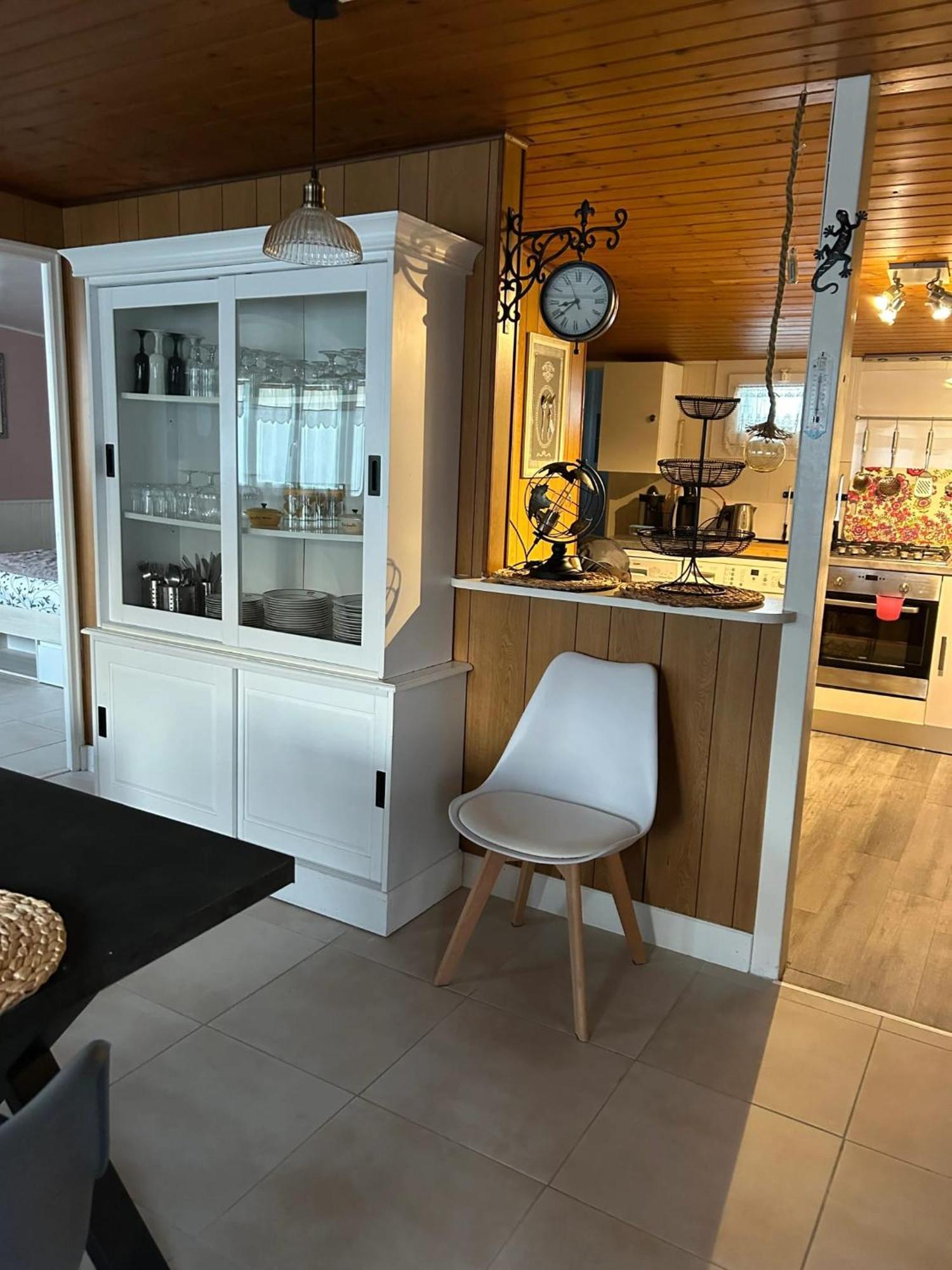 Maison de 2 chambres avec jardin clos et wifi a Saint Pierre d'Oleron a 1 km de la plage Extérieur photo